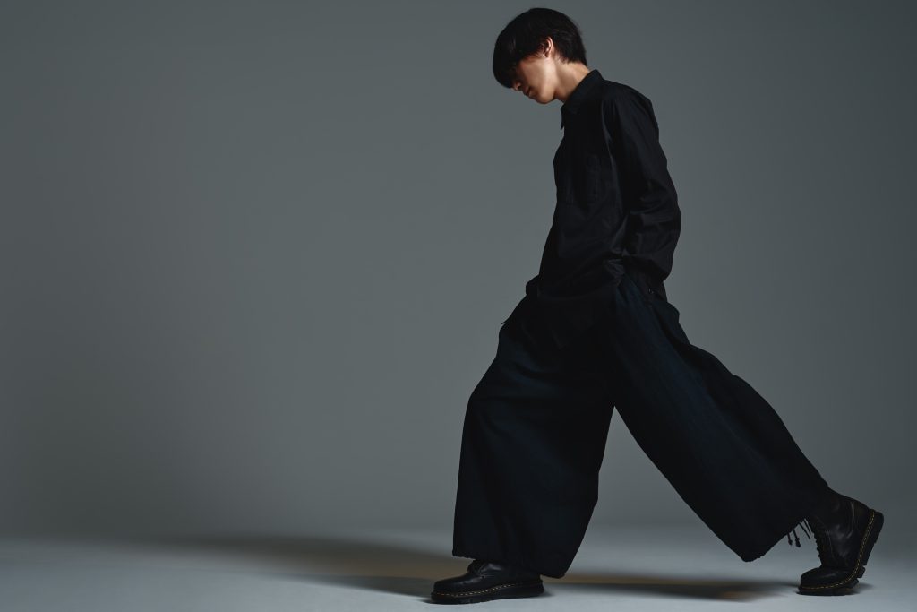 印象のデザイン yohji Yamamoto）｜ワイドパンツ｜麻｜黒｜ハイ